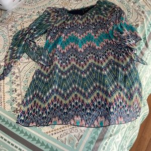 New Directions (L) multi-colored (blue, coral, teal) angel sleeves dress